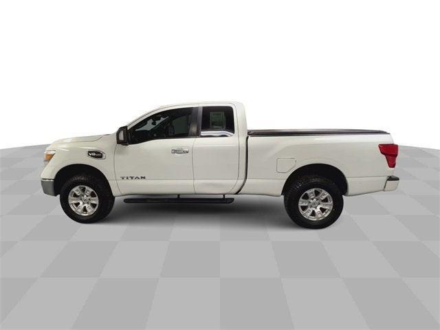 2017 nissan titan sv