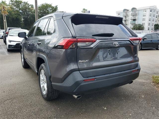 2019 toyota rav4 xle