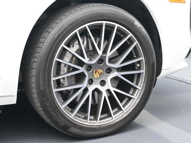 2021 porsche cayenne base