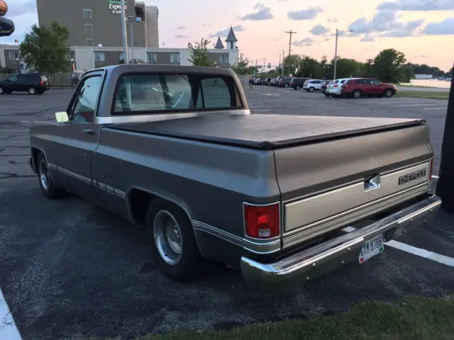 1987 chevy c10 / r10 / silverado - clean, lowered, zero rust, v8 auto, loaded