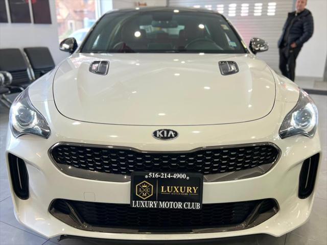 2021 kia stinger gt-line