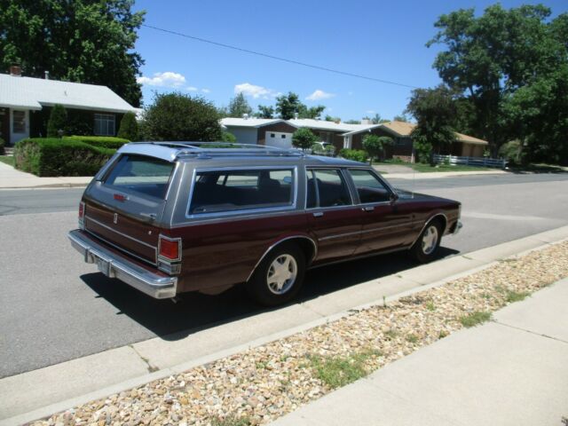 1986 oldsmobile custom cruiser 3rd seat wagon full power, loaded v8 auto. mint!