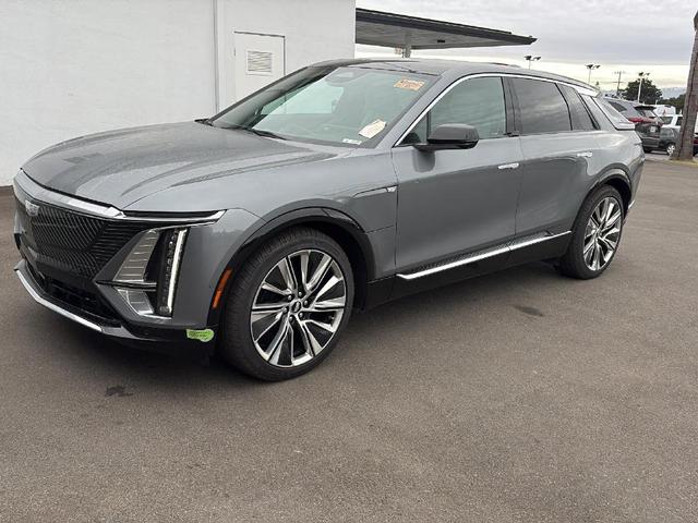 2023 cadillac lyriq luxury