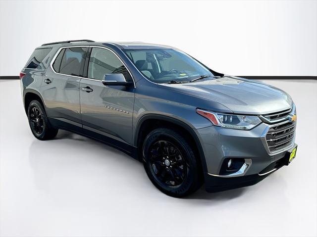 2021 chevrolet traverse lt cloth