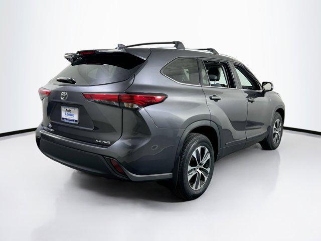 2022 toyota highlander xle
