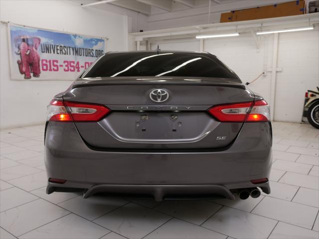 2020 toyota camry se