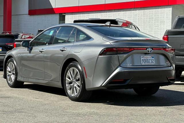 2022 toyota mirai limited
