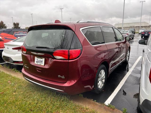 2018 chrysler pacifica touring-l