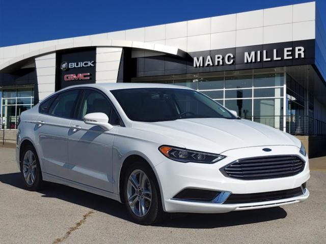 2018 ford fusion se