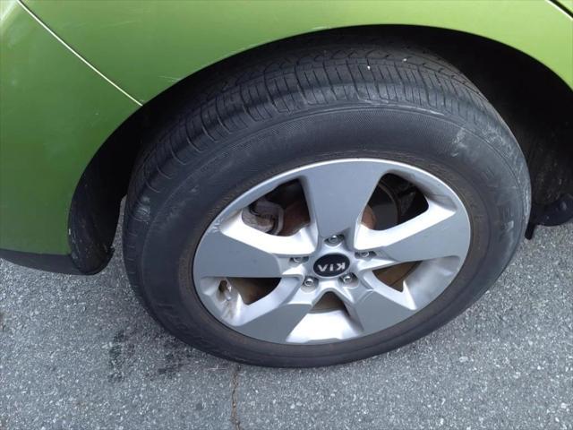 2019 kia soul base