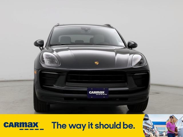 2022 porsche macan