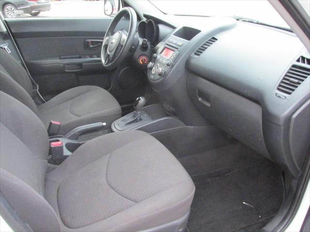 2013 kia soul base