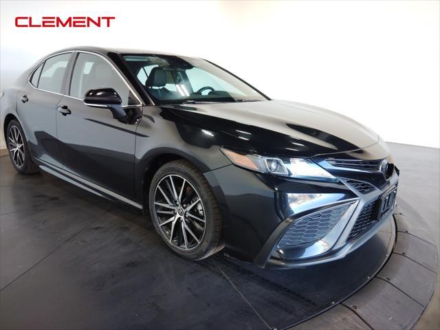 2023 toyota camry se