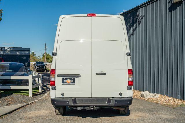 2021 nissan nv cargo nv2500 hd sv v6/sv v8