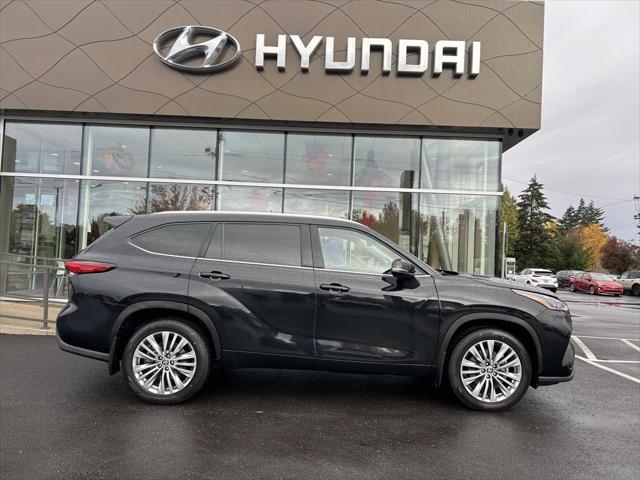 2023 toyota highlander l