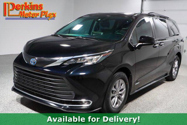 2021 toyota sienna xle 8 passenger