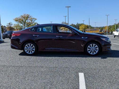 2016 kia optima in milwaukee, wisconsin