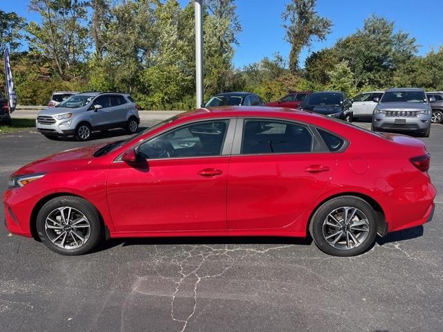 2023 kia forte lxs