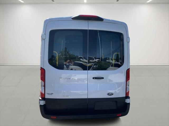 2023 ford transit-250 base