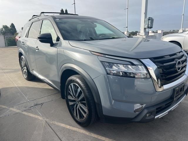 2022 nissan pathfinder platinum