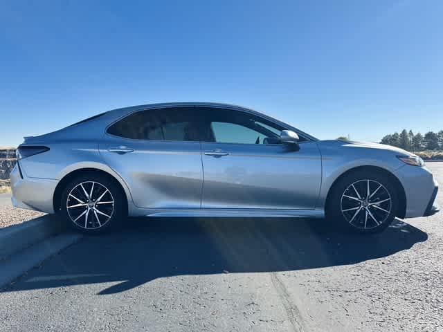 2023 toyota camry se
