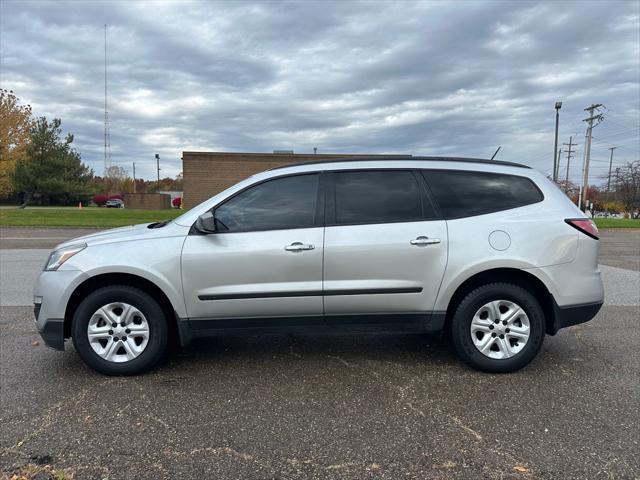 2016 chevrolet traverse ls