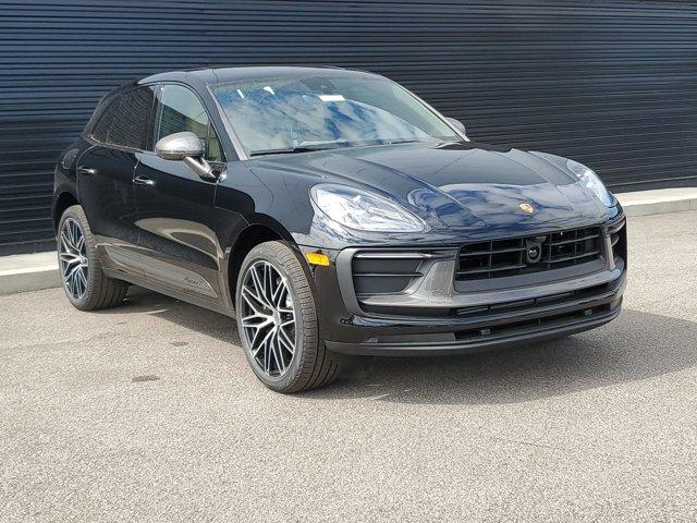 2024 porsche macan t