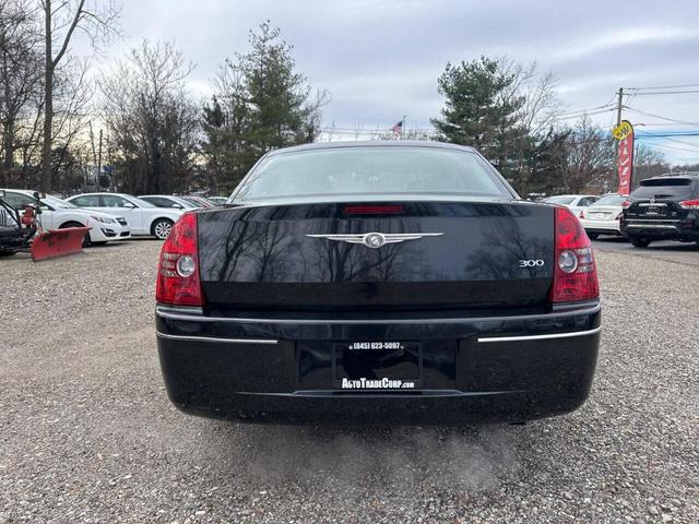 2009 chrysler 300 lx