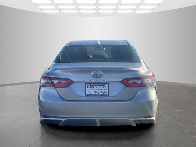 2019 toyota camry le