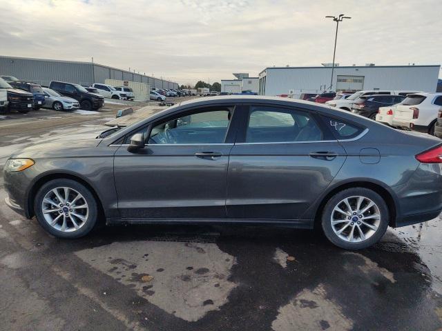 2017 ford fusion se