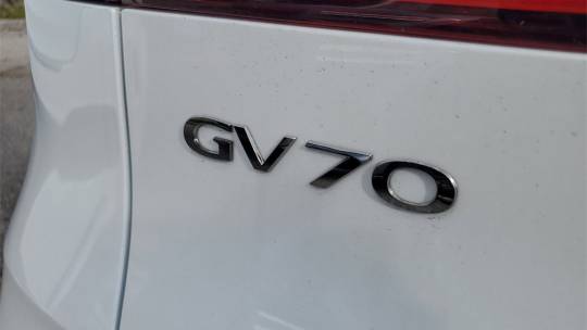 2025 Genesis GV70