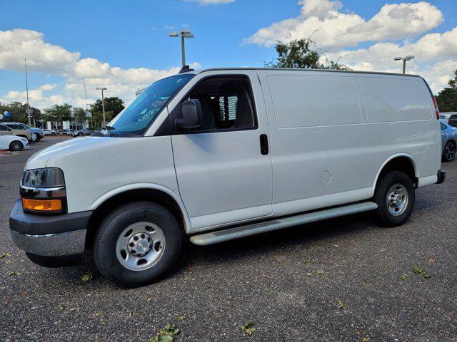 2022 chevrolet express 2500 rwd 2500 regular wheelbase wt