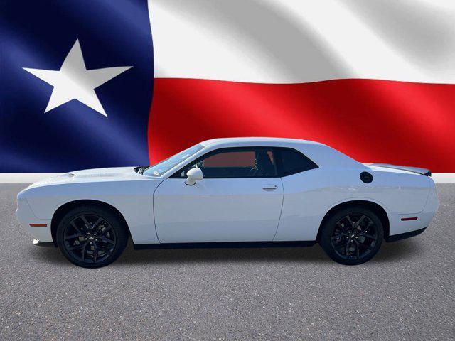 2023 dodge challenger sxt