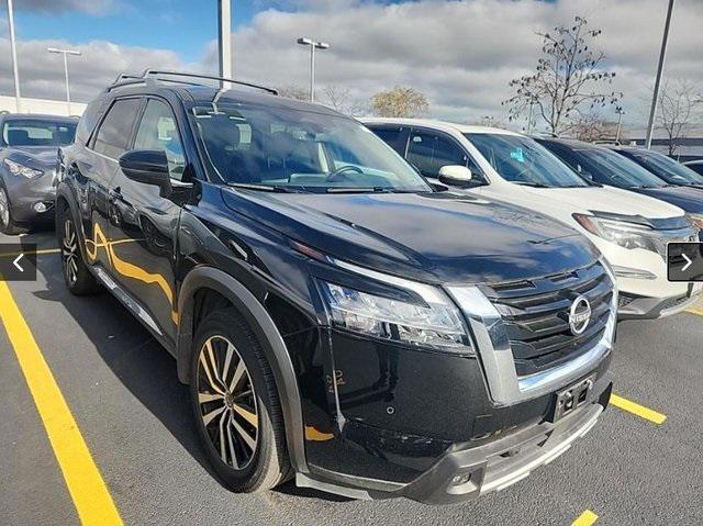2023 nissan pathfinder platinum 4wd