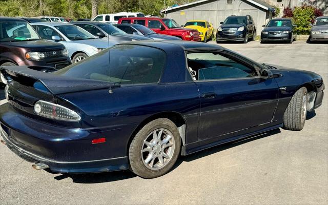 2001 chevrolet camaro base