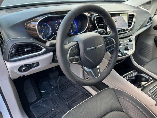2023 chrysler pacifica limited