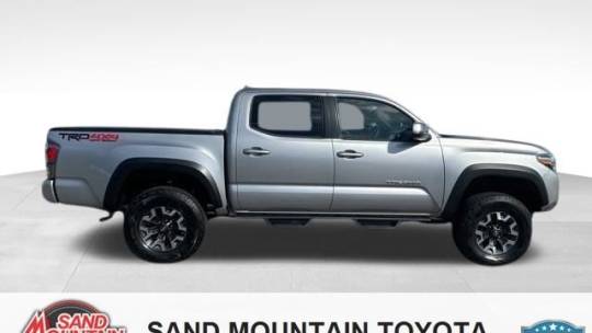 2020 Toyota Tacoma trd off-road v6