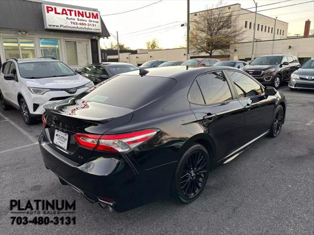 2020 toyota camry se