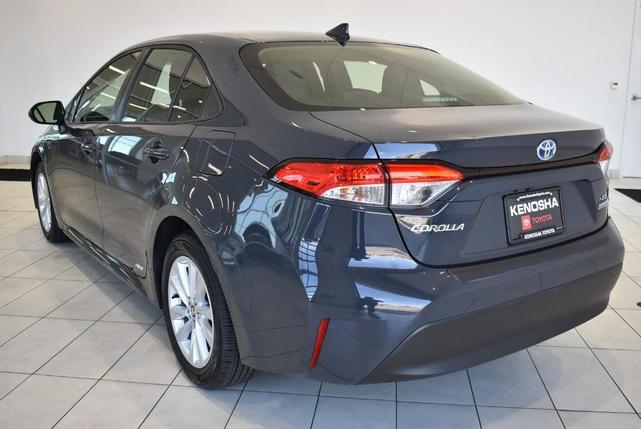 2023 toyota corolla hybrid le