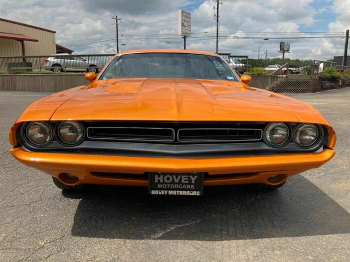 dodge 6.1 indy hemi 3g ,4l 80 trans, gm 4 spd auto,vintage a/c, fabricated wide