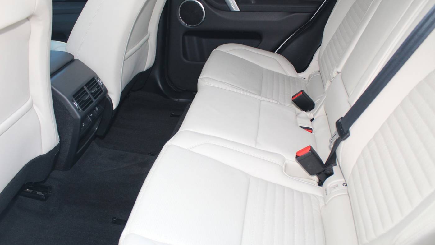 2021 land rover discovery sport p250 se
