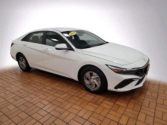 2024 hyundai elantra se