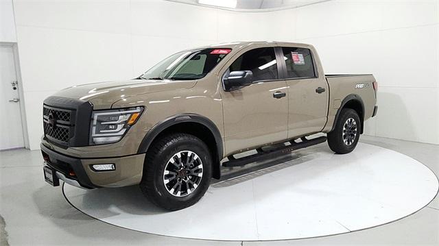 2024 nissan titan pro-4x