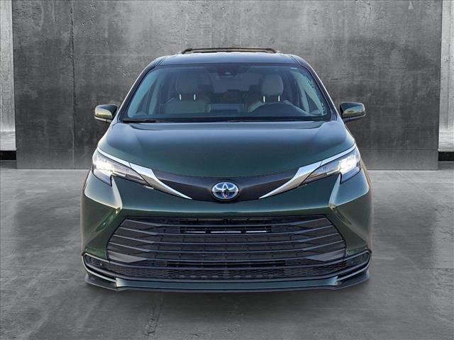 2022 toyota sienna le