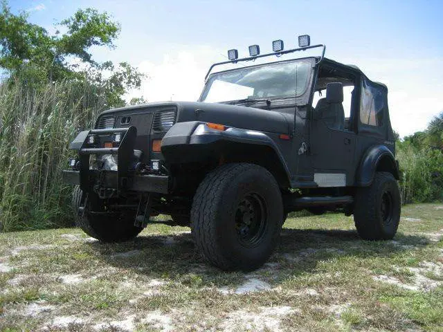 1994 jeep wrangler yj, 4x4, stick shift, soft top, 5" lift kit, 32" tires