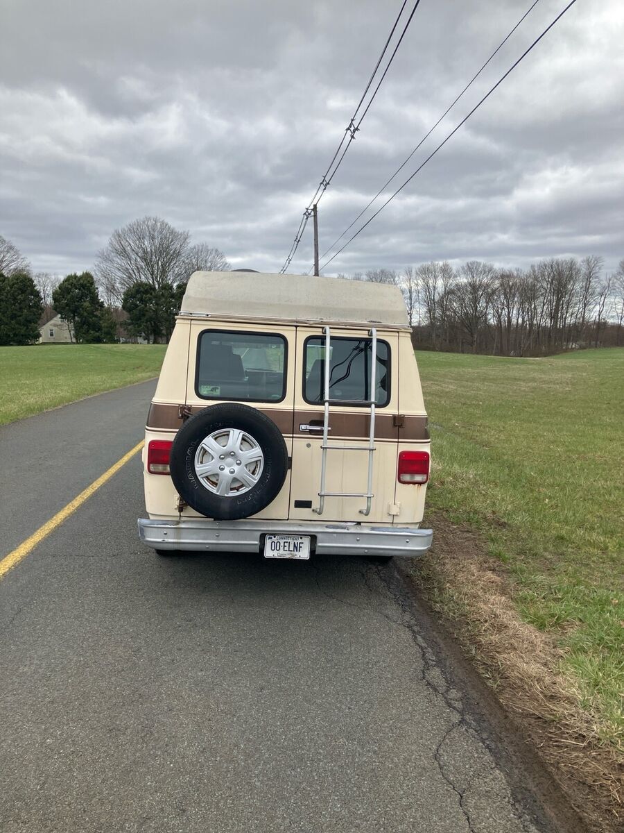 1990 chevrolet g10 van yellow
