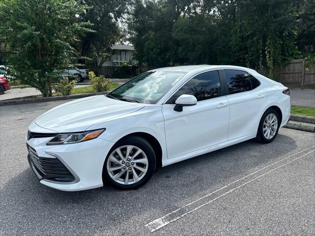 2023 toyota camry le