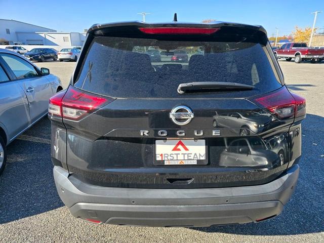 2021 nissan rogue s