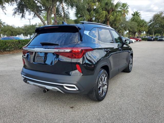 2022 kia seltos ex