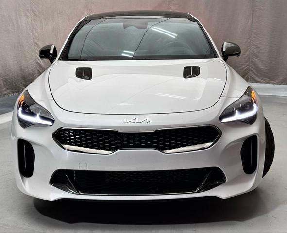 2022 kia stinger gt2